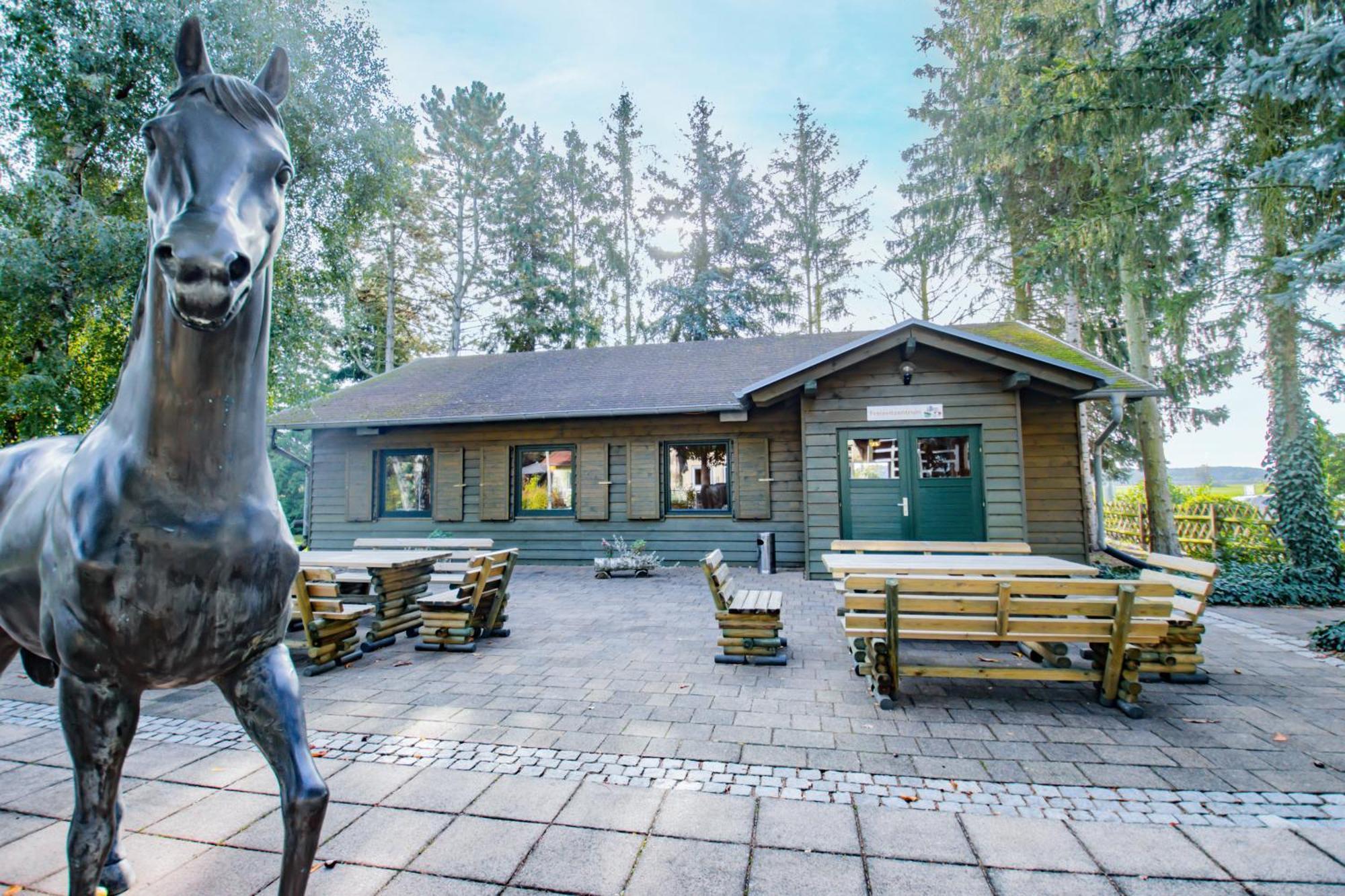 Ferien Hotel Spree-Neisse Neuhausen  ภายนอก รูปภาพ