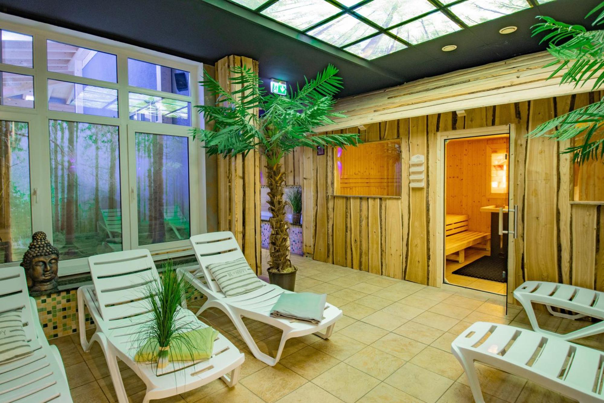 Ferien Hotel Spree-Neisse Neuhausen  ภายนอก รูปภาพ