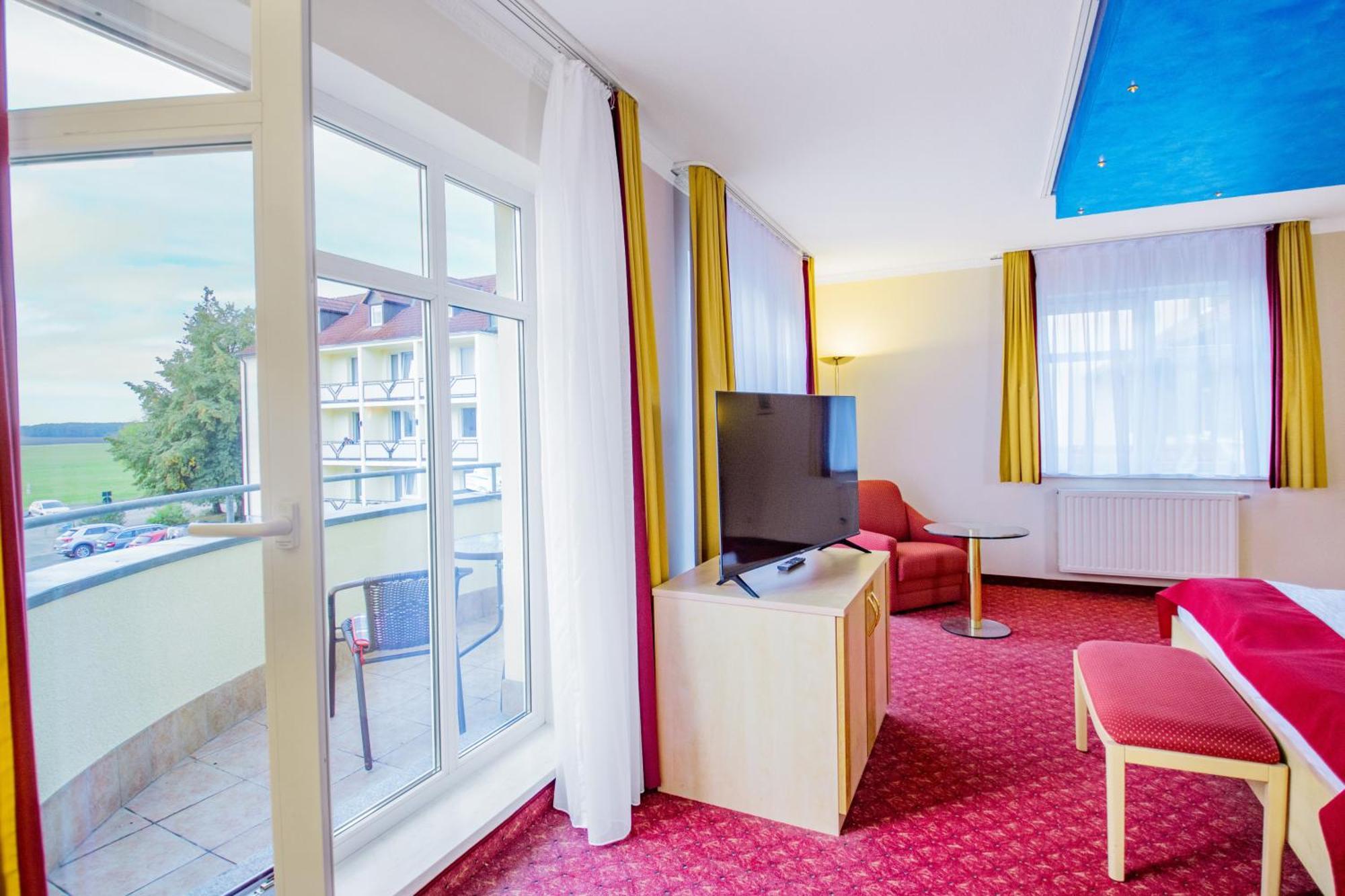Ferien Hotel Spree-Neisse Neuhausen  ภายนอก รูปภาพ