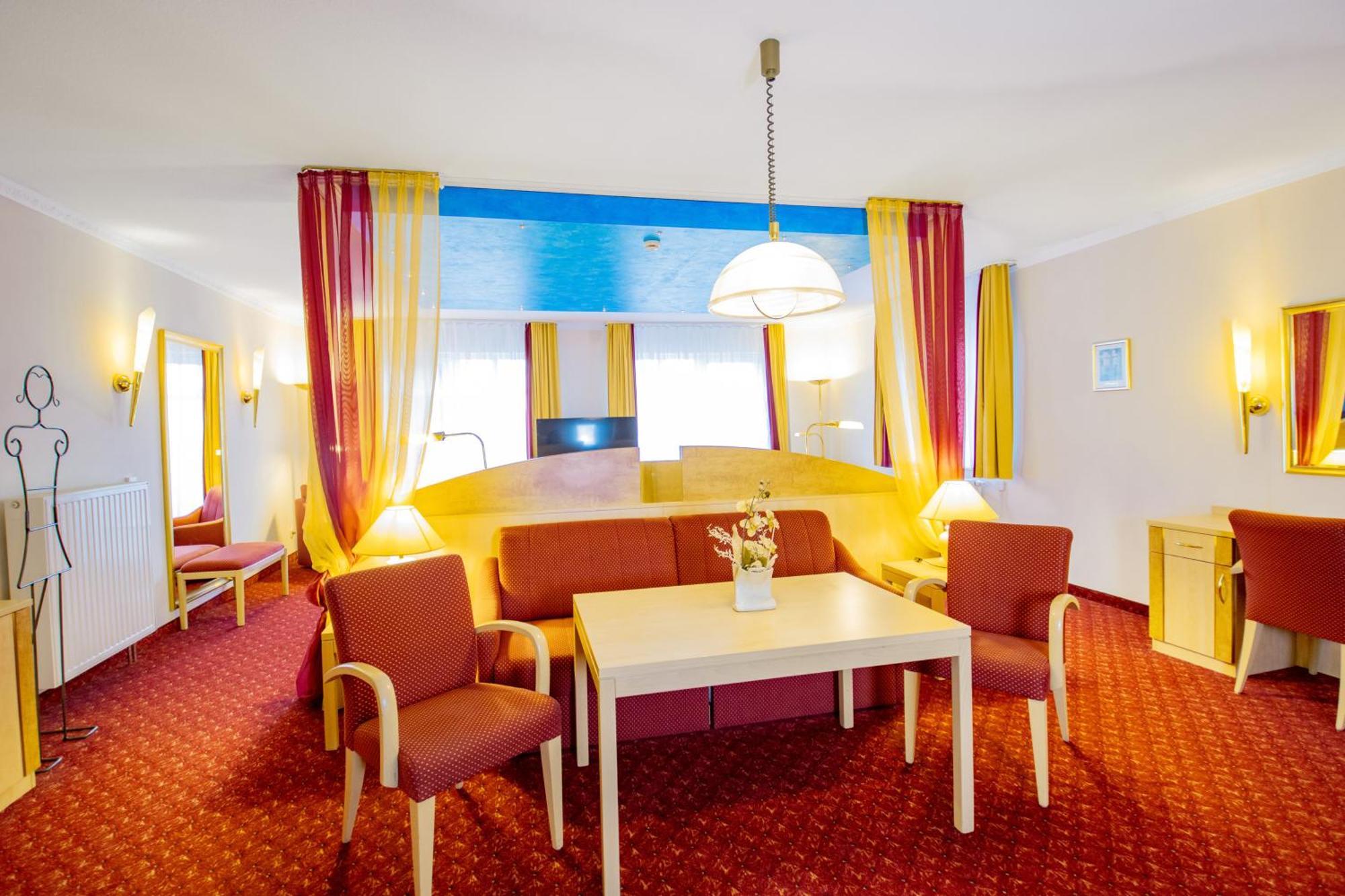 Ferien Hotel Spree-Neisse Neuhausen  ภายนอก รูปภาพ
