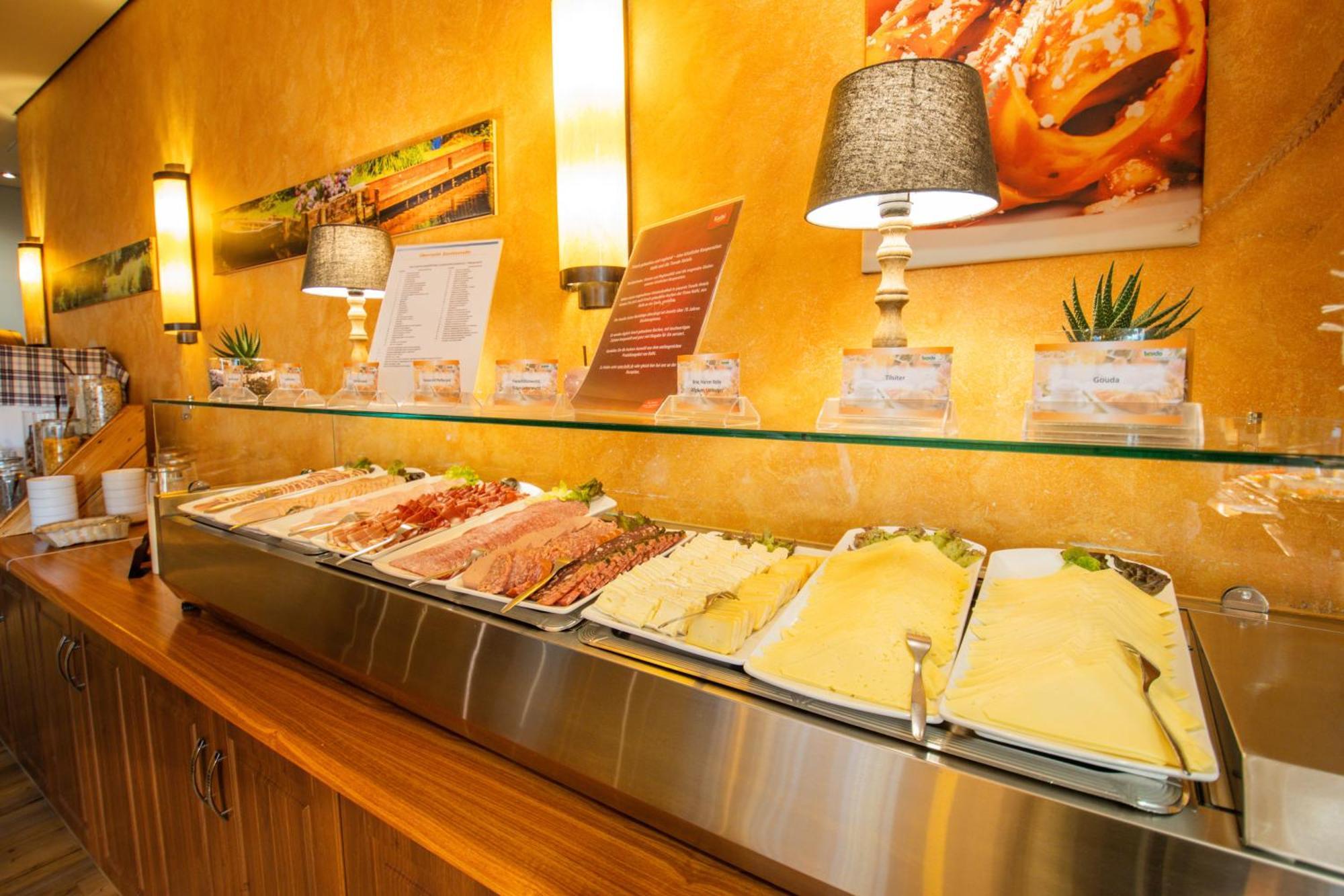 Ferien Hotel Spree-Neisse Neuhausen  ภายนอก รูปภาพ