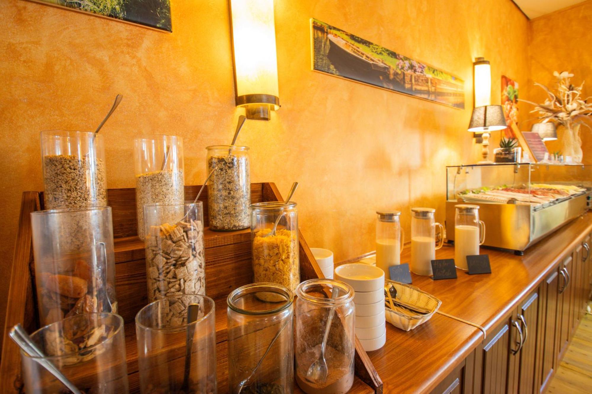 Ferien Hotel Spree-Neisse Neuhausen  ภายนอก รูปภาพ