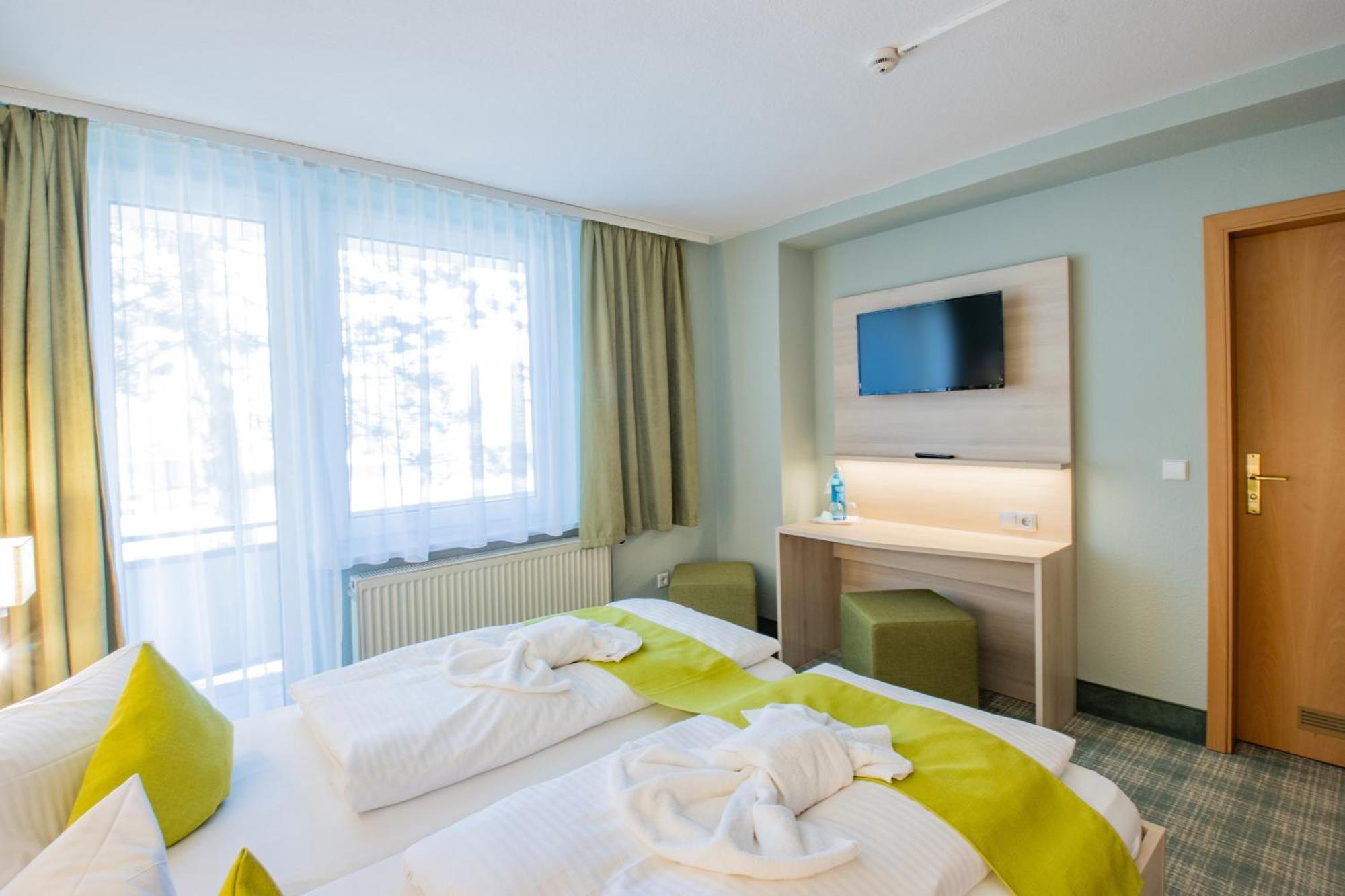 Ferien Hotel Spree-Neisse Neuhausen  ภายนอก รูปภาพ